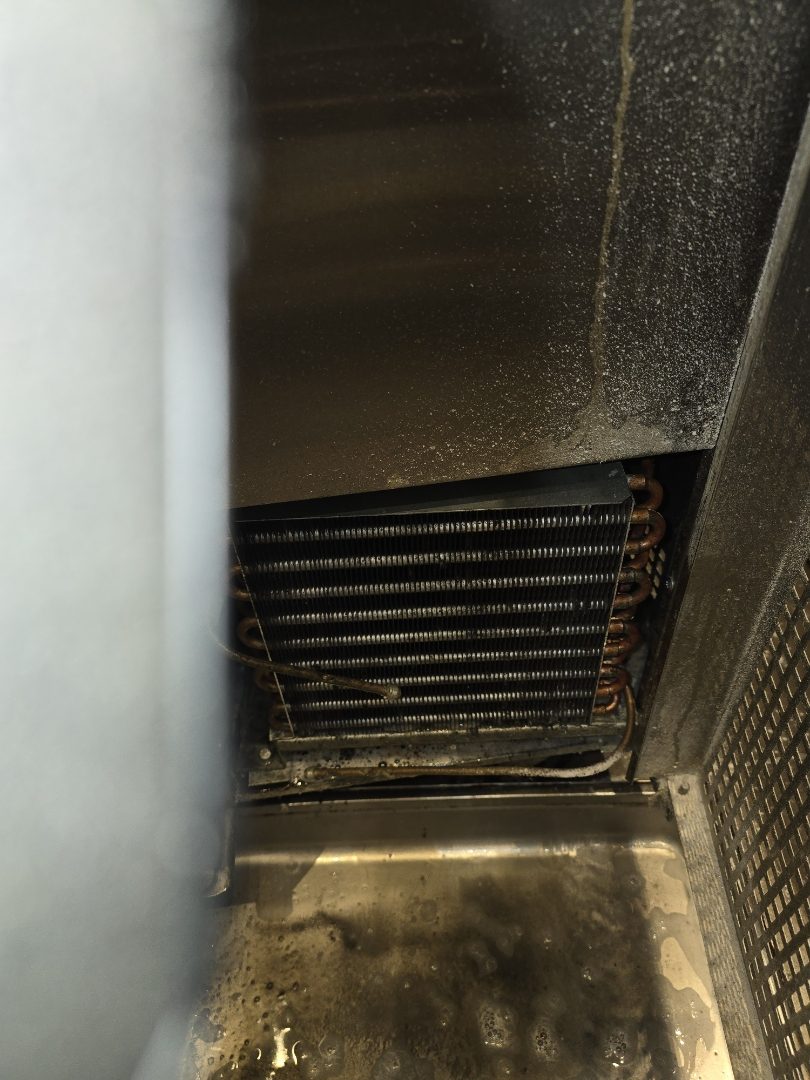 Heat exchanger coil during deep cleaning service